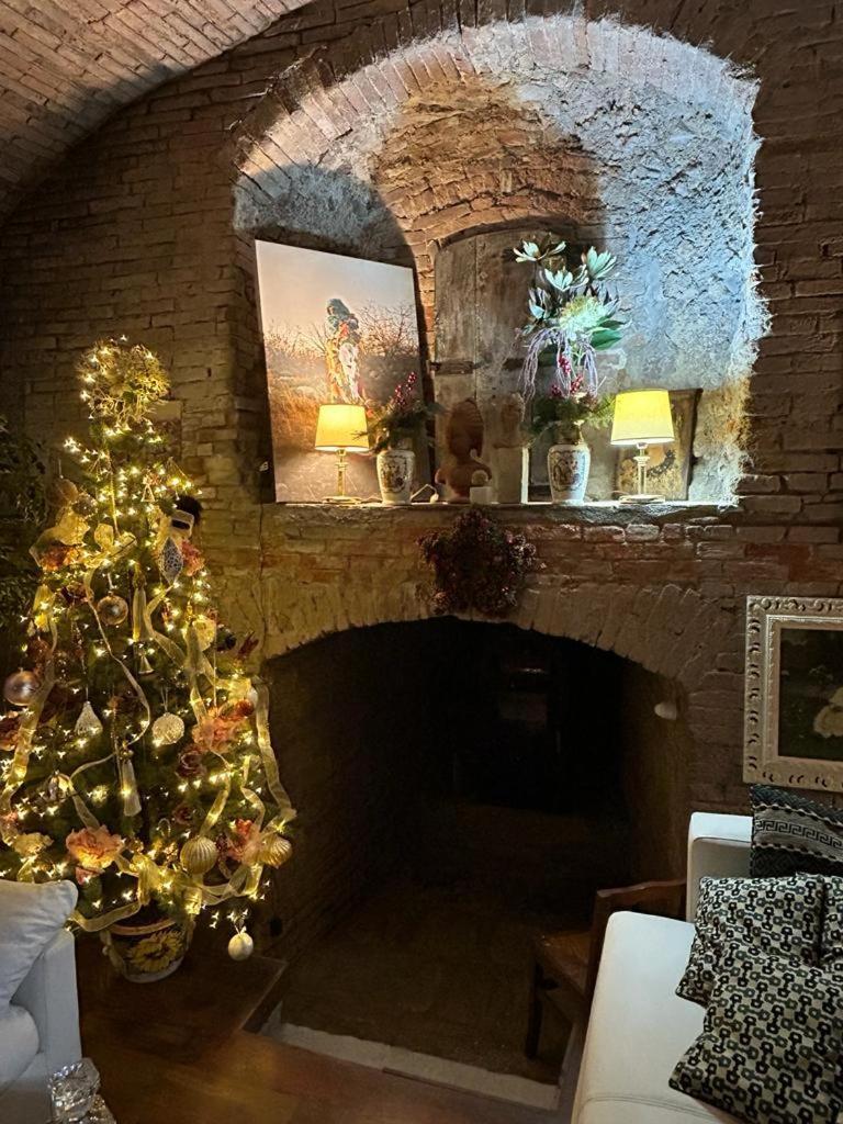 Borgo Di Beppe E Gloria Suite San Giovanni Valdarno Buitenkant foto